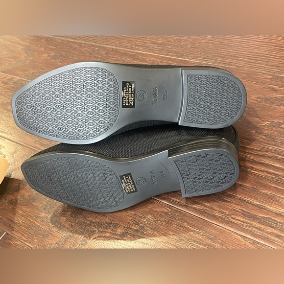 Vivaia Ryan Pro Square-Toe Water-Repellent Ankle Boots Black 39.5/8.5 M NEW - Picture 6 of 10